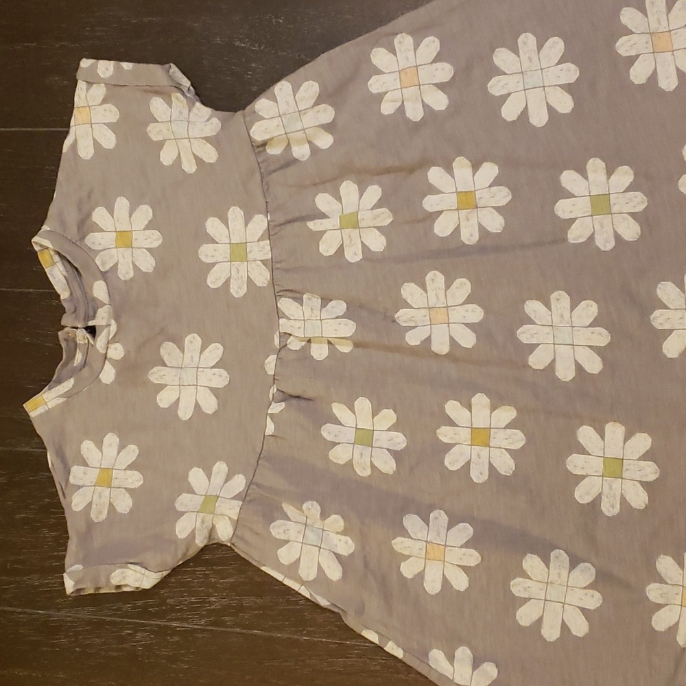 Daisy print cotton dress size 5